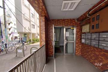 エントランスアプローチ　