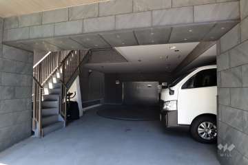 敷地内駐車場（屋内機械式）