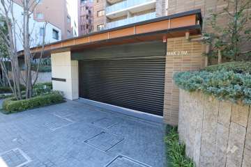 駐車場の出入り口