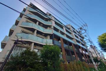 パークリュクス渋谷西原の外観（北東側から）