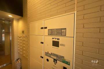 宅配ボックスと共用ポスト