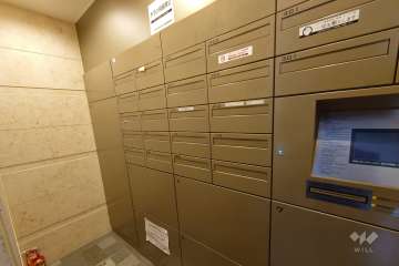 宅配ボックスと共用ポスト