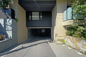 駐車場の出入り口