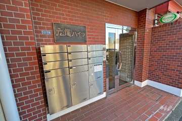 共用ポストと宅配ボックス