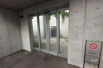 駐輪場の出入り口