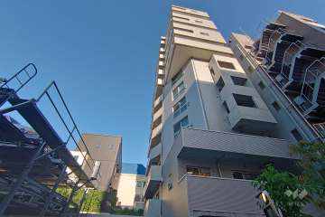 ズーム神宮前の外観（北西側から）