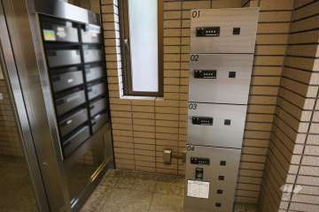 共用ポストと宅配ボックス