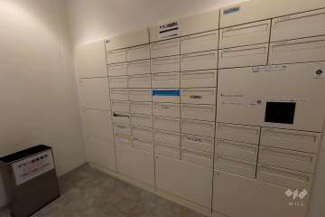 宅配ボックスと共用ポスト