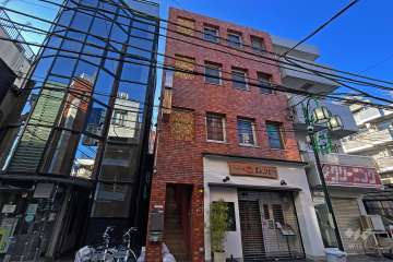 バインズ代々木上原の外観（南西側から）