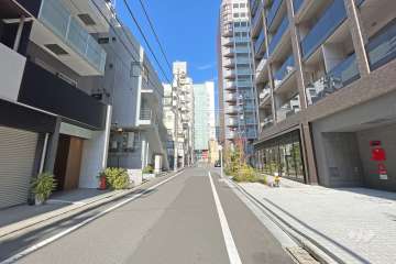 敷地南西側の前面道路