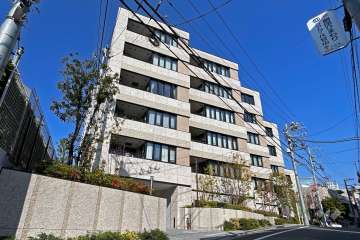 「パークナード代官山」の外観（北西側から）