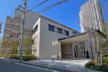 「パークナード代官山」の外観（北東側から）