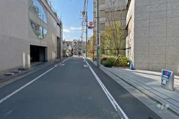 敷地北側前面道路