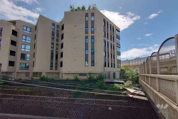 ブランズ代々木参宮橋の外観（北西側から）