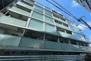 ズーム広尾の外観（南東側から）