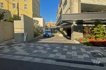 駐車場出入口
