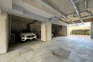 敷地内駐車場（屋内機械式）