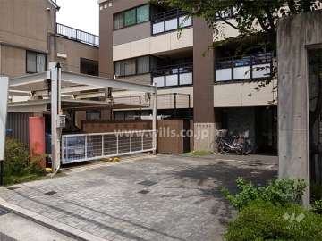 敷地内駐車場（機械式）