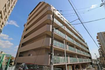 メルヘン宝塚の外観（南西側から）