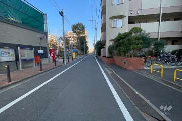 敷地北側の前面道路　