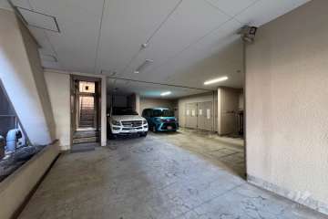 敷地内駐車場（屋内平面式）