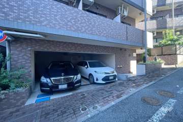 敷地内駐車場（屋内平面式）