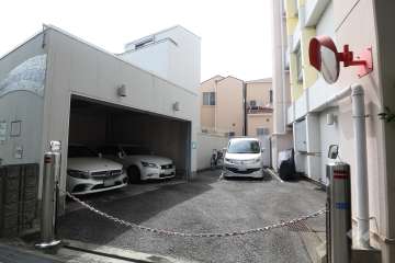 敷地内駐車場（屋外平面式・屋内平面式）