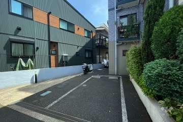 敷地内駐車場（屋外平面式）