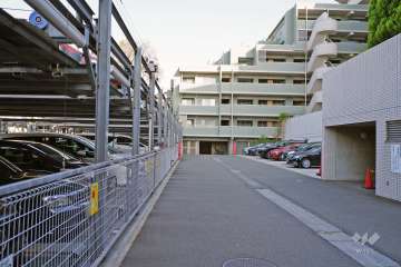 敷地内駐車場（屋外平面式・機械式）