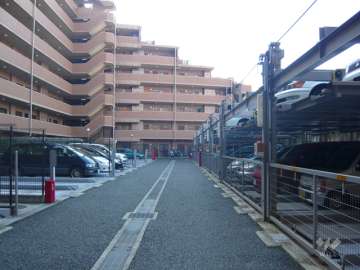 敷地内駐車場（機械式）