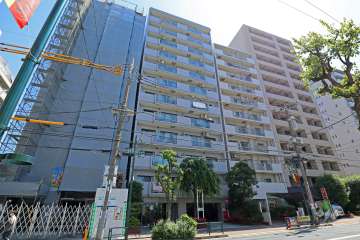 「ヴェラハイツ武蔵小山」の外観(南西側から)