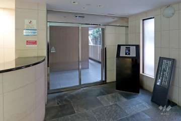 エントランスはオートロック付です