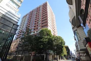 パークホームズ武蔵小山の外観(西側から)