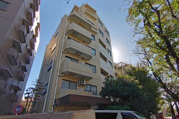 マートルコート目黒不動の外観（北東側から）