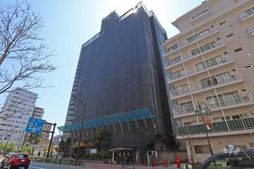 ライオンズプラザ武蔵小山の外観（北側から）（大規模修繕工事中/2024年2月）