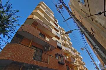 ライオンズマンション西中延の外観（南西側から）