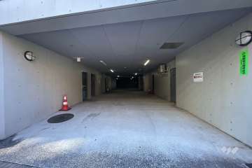 駐車場の出入り口