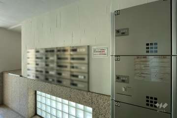 宅配ボックスと共用ポスト