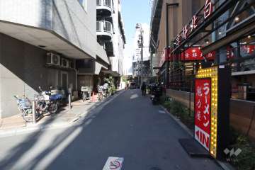 敷地東側の前面道路　