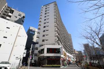 秀和五反田駅前レジデンスの外観(南西側から)