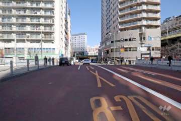 敷地南東側の前面道路