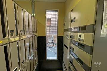 共用ポストと宅配ボックス