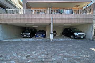 敷地内駐車場（屋内平面式）