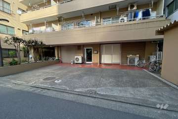 敷地内駐車場（屋外平面式）