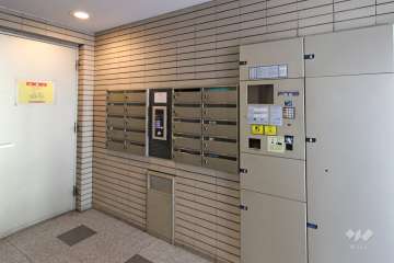 宅配ボックスと共用ポスト