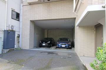 敷地内駐車場（屋内機械式）