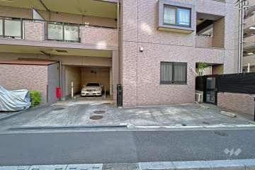 敷地内駐車場（屋外・屋内平面式）