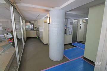 エントランス内