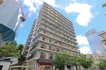 ライオンズマンション池田山の外観（南西側から）