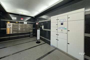 宅配ボックスと共用ポスト